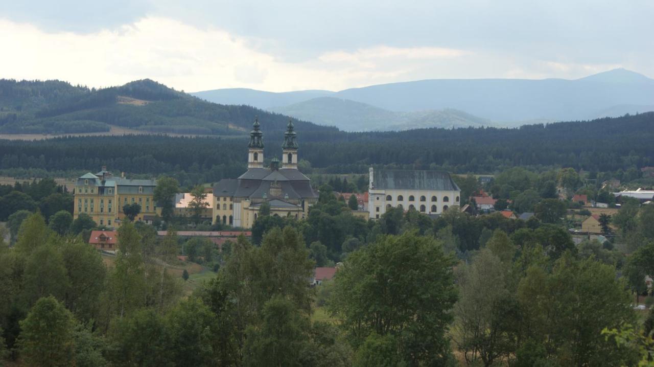 Agroturystyka Romanowka W Krzeszowie Krzeszow  المظهر الخارجي الصورة